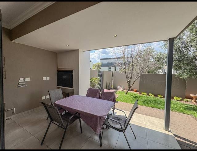 3 BEDROOM HOUSE FOR SALE IN MIDSTREAM MEADOWS